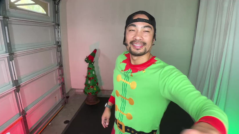Holiday Cardio Dance with Mike